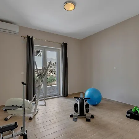 Holiday home Ivo - With Pool Makarska